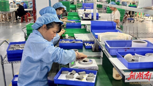 企业用小小化妆刷“破圈” 湖南日报不朽情